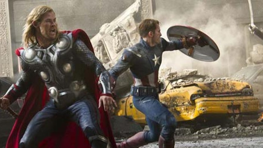 Et sværdslag for over&shy;fla&shy;de&shy;æ&shy;ste&shy;tik&shy;ken 