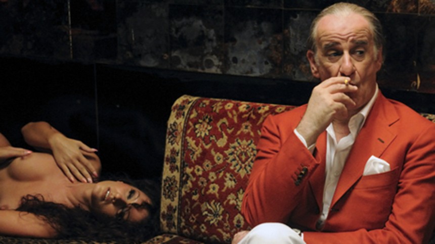 Face&shy;book-​cen&shy;sur rammer Grand