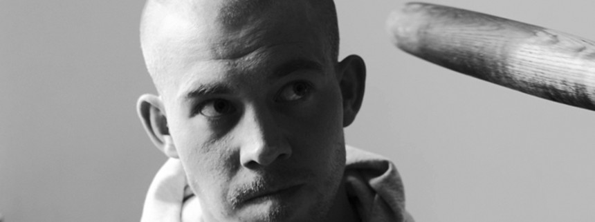 Desperat mand søger fodfæste