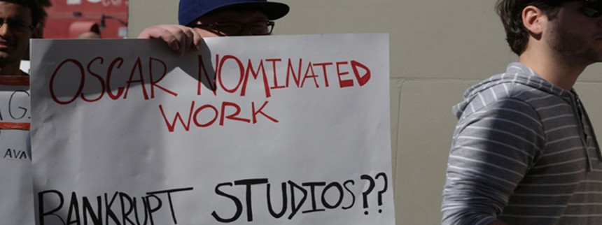 Effektfolk går på gaden under Oscar