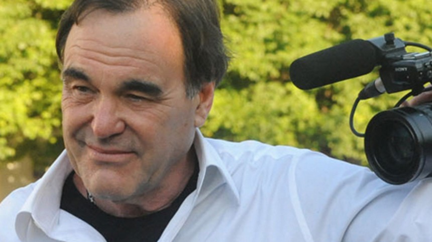 Oliver Stone laver Snowden-film