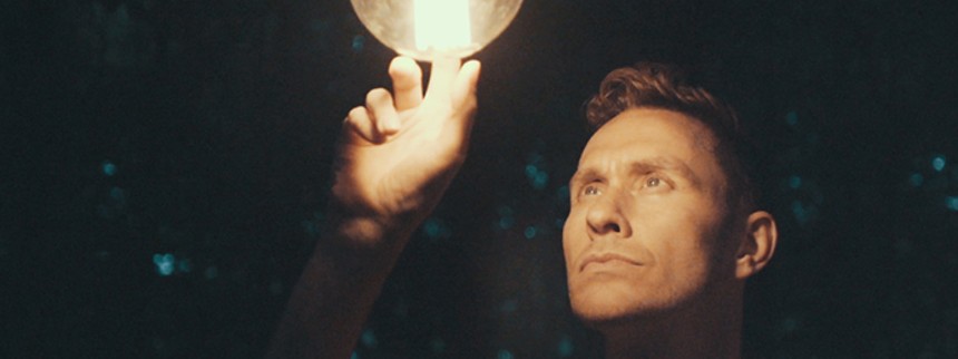 Én video, tyve instruktører