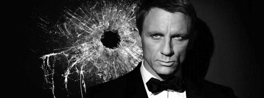 Spectre-​ti&shy;tel&shy;sang får blandet modtagelse