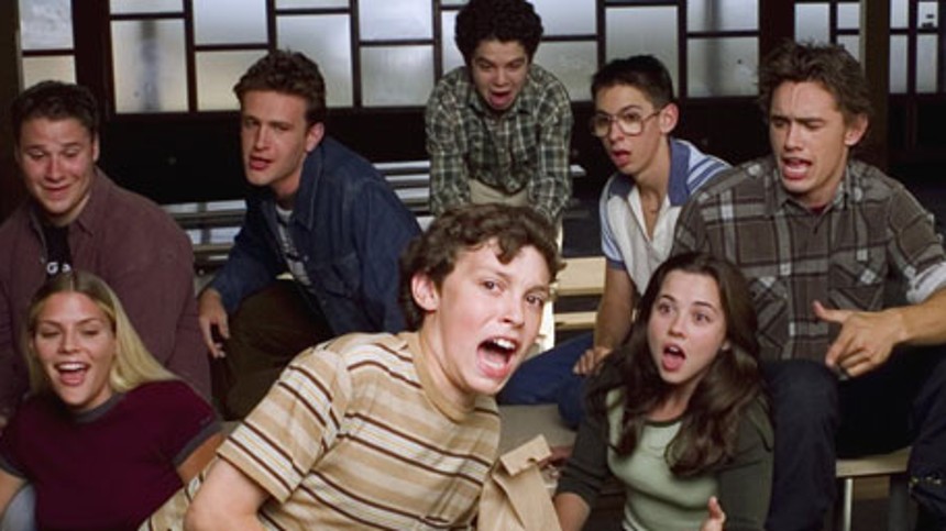 Serier på C More Play