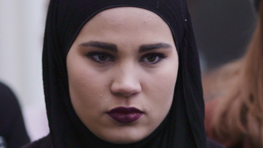 Første klip af Skam er online