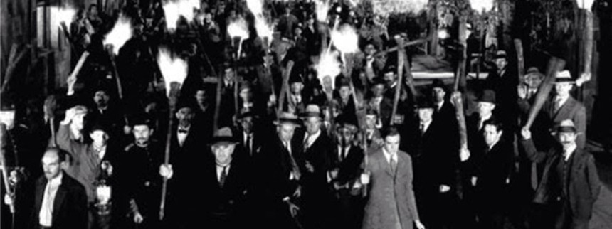 Kun en tåbe frygter ikke Facebook