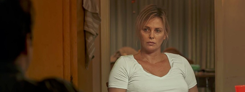 Spioner, babyhjælp og øksemord