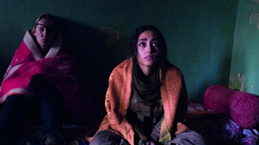 ”Fuck jer hvide anmeldermænd!”