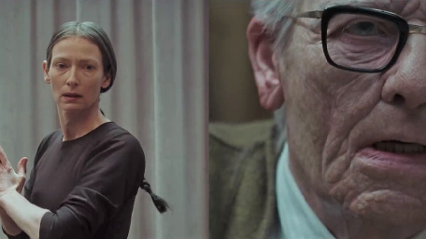 Spiller Tilda Swinton en gammel mand i Suspiria?