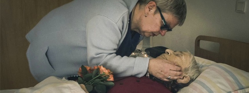 ”Do&shy;ku&shy;men&shy;tar&shy;ska&shy;ber&shy;ne ligger på intensiv”