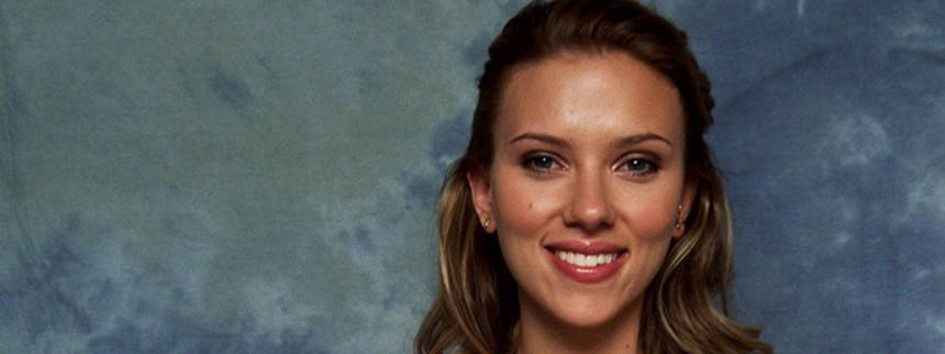 Scarlett trækker sig fra transkønnet rolle