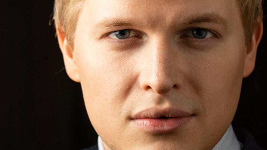 Ronan Farrow fælder endnu en kæmpe