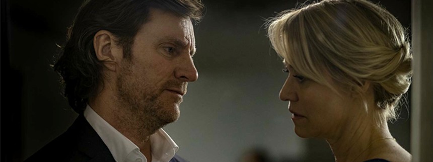 Dronningen trækker folk i biografen