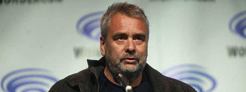 Luc Besson sælger sit filmselskab