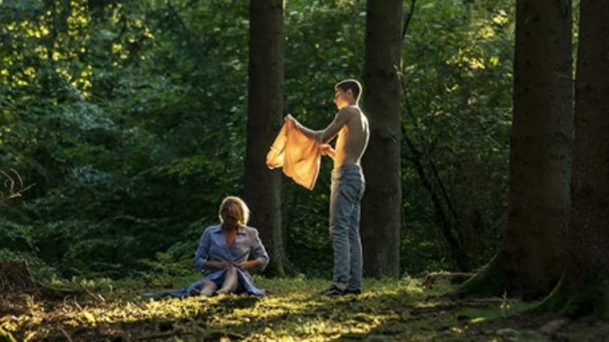 Dronningen køres i stilling til Oscar-​no&shy;mi&shy;ne&shy;ring