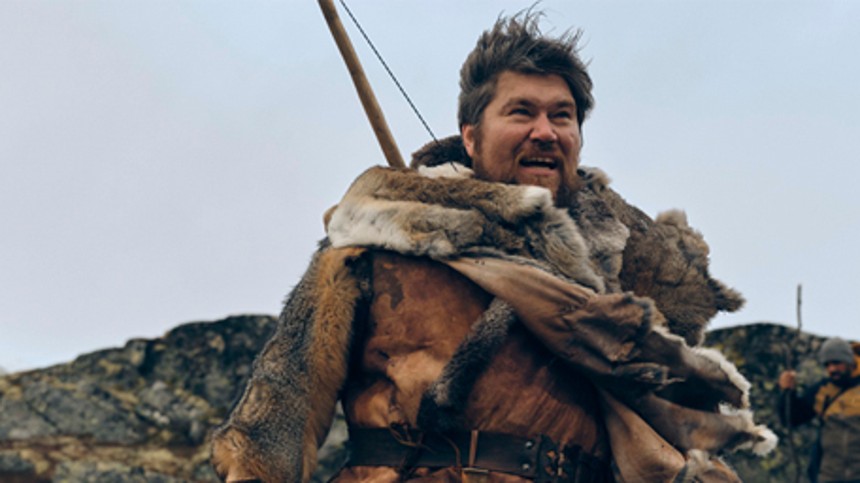 Prisvindende instruktør slår sig løs i Norge