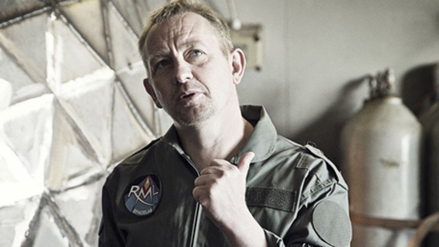 Medvirkende undsiger Peter Mad&shy;sen-​do&shy;ku&shy;men&shy;tar