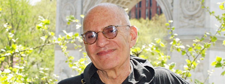 Oscar-​no&shy;mi&shy;ne&shy;ret ma&shy;nuskript&shy;for&shy;fat&shy;ter er død