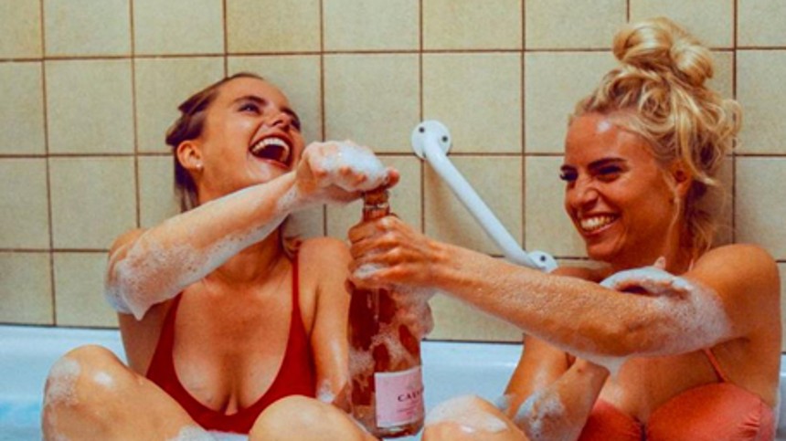 Dog&shy;gysty&shy;le-​ska&shy;ber går til filmen