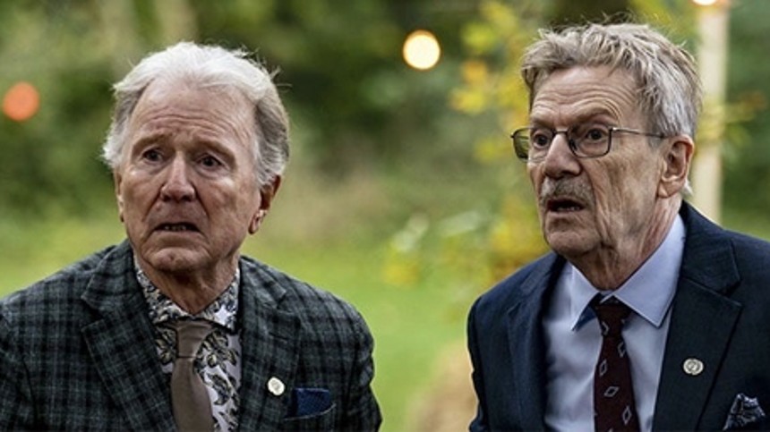 Nedlukning medfører halvering af biografdriften