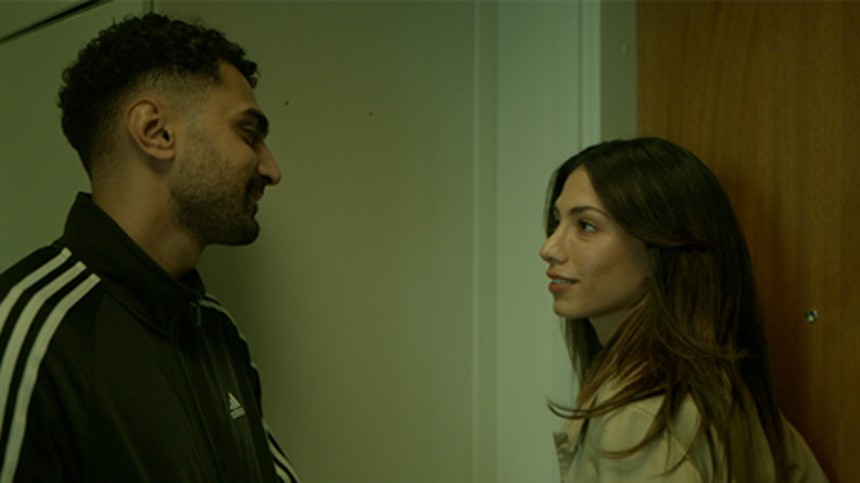 ”Der er ægte mennesker bag overskrifterne”