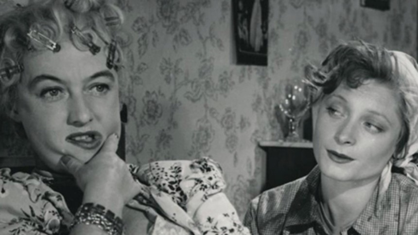 Den erotiske komedienne er død