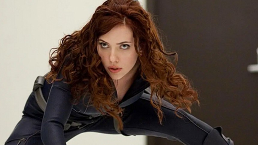 Scarlett kalder kri&shy;ti&shy;ker&shy;for&shy;e&shy;ning sexistisk