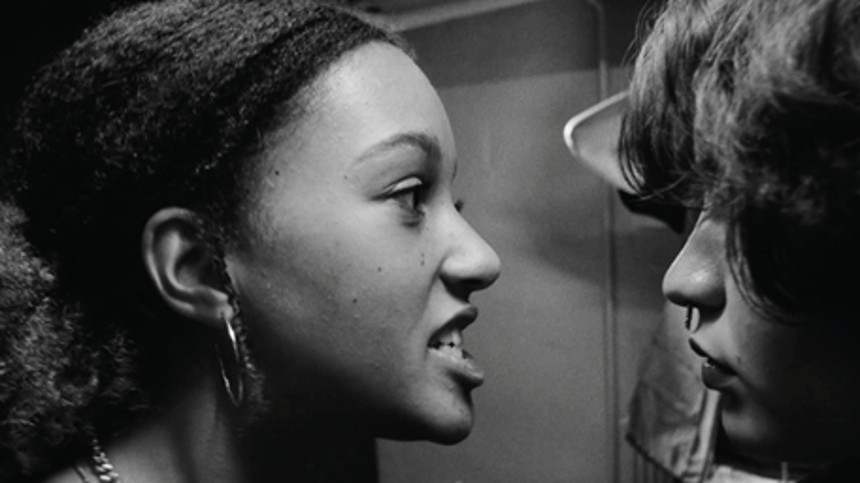 Sprudlende rap-battle og drabelig køretur