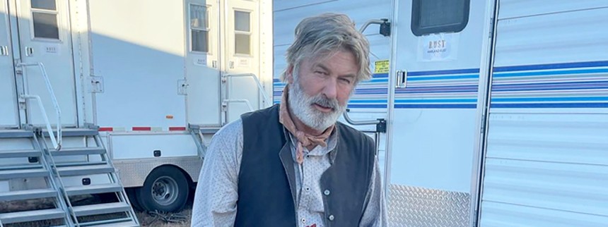 Skuddræbt fotografs familie sagsøger Baldwin