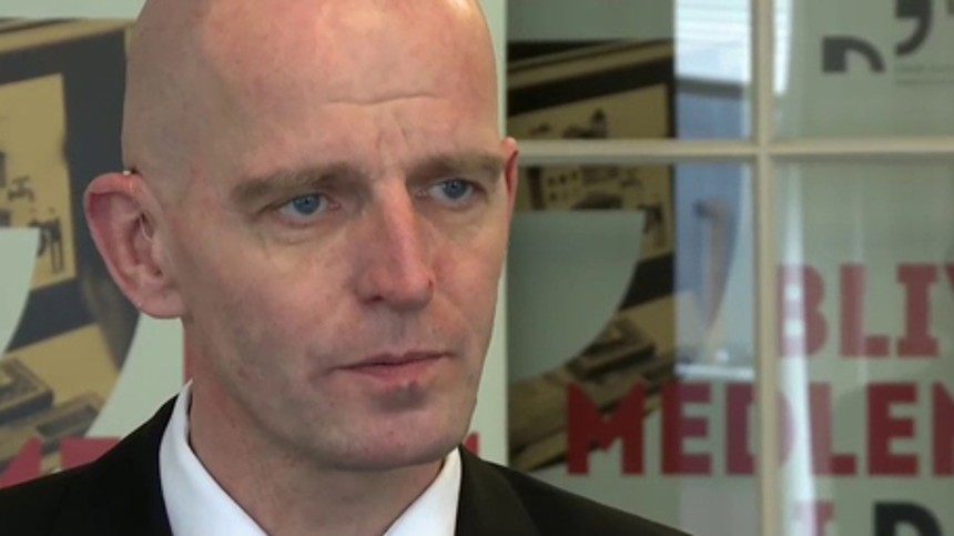 Bi&shy;o&shy;graf&shy;di&shy;rek&shy;tør stopper