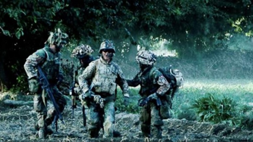 Debat om krigs&shy;do&shy;ku&shy;men&shy;tar blusser op igen