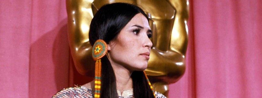 Oscar-​aka&shy;de&shy;mi&shy;et undskylder til indfødt amerikaner