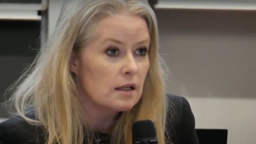 Avis fjerner kritik af Israel-venlig redaktør