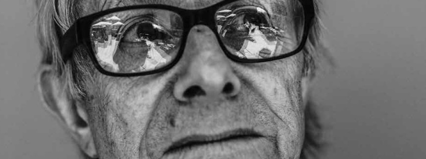 Ken Loach takker af med maner