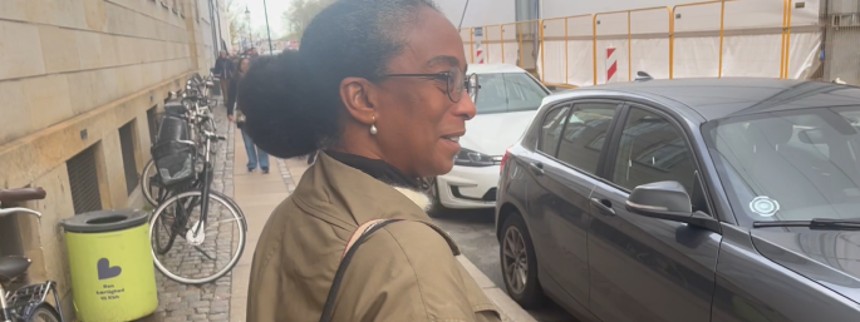 Prima Bal&shy;le&shy;ri&shy;na-​pro&shy;du&shy;cent skal hentes af politiet