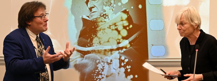 Forsker tildelt doktorgrad for Drey&shy;er-​af&shy;hand&shy;ling