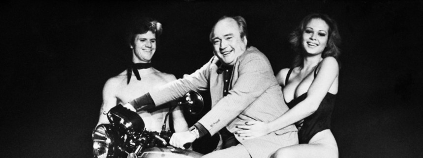 Politiken anmeldt for Spies-klumme