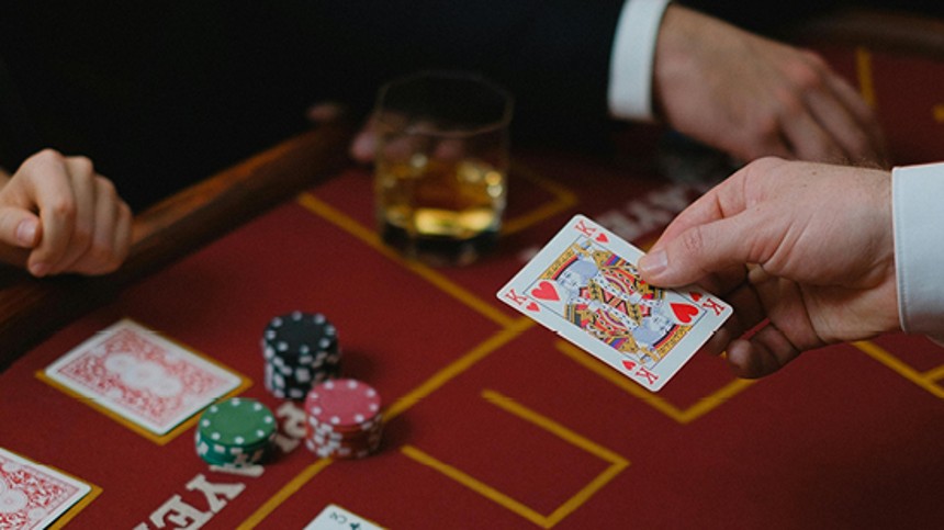 Kom i ca&shy;si&shy;no-​stem&shy;ning med film