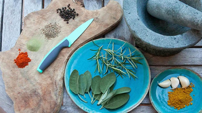 Anskaf urter og planter hos lokale