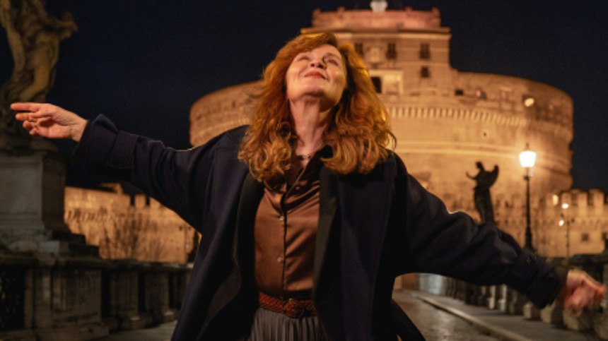 På flugt fra nutiden i Roms gader