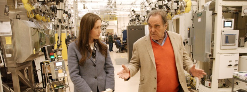 Oliver Stone tilsviner Barbie