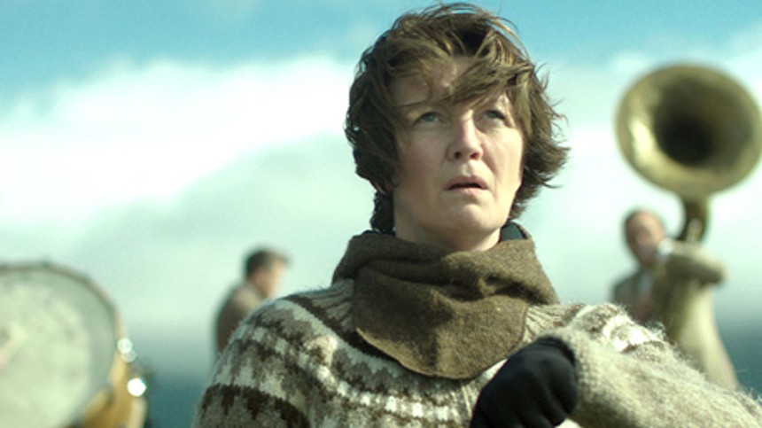 Kvinde på krigsstien